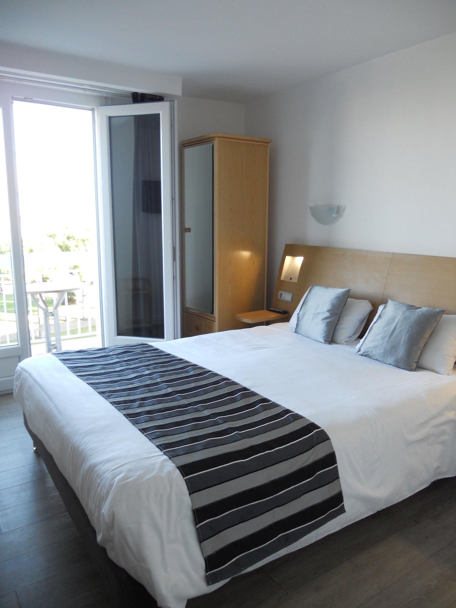 Brit Hotel Hermitage 鲁瓦扬 外观 照片