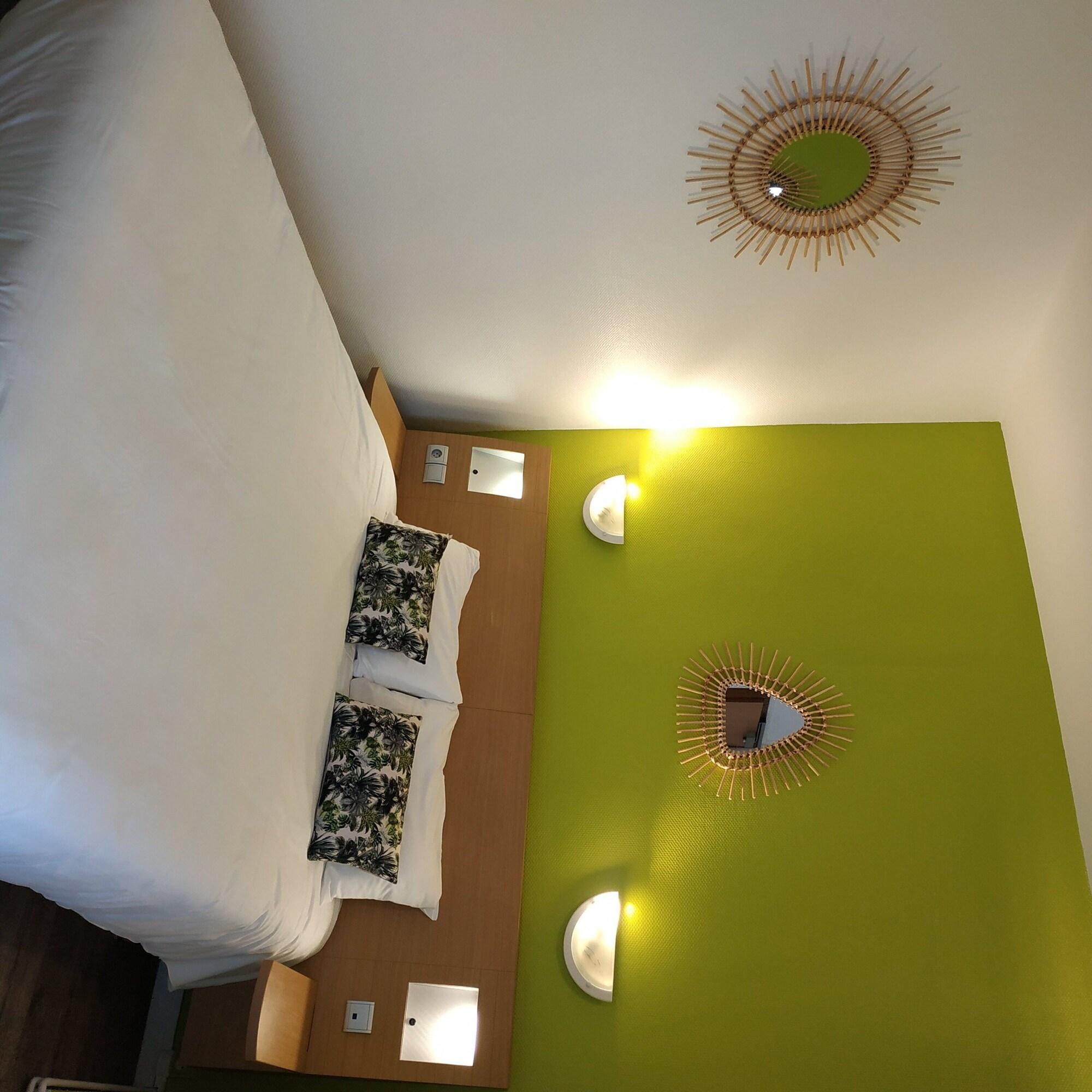Brit Hotel Hermitage 鲁瓦扬 外观 照片