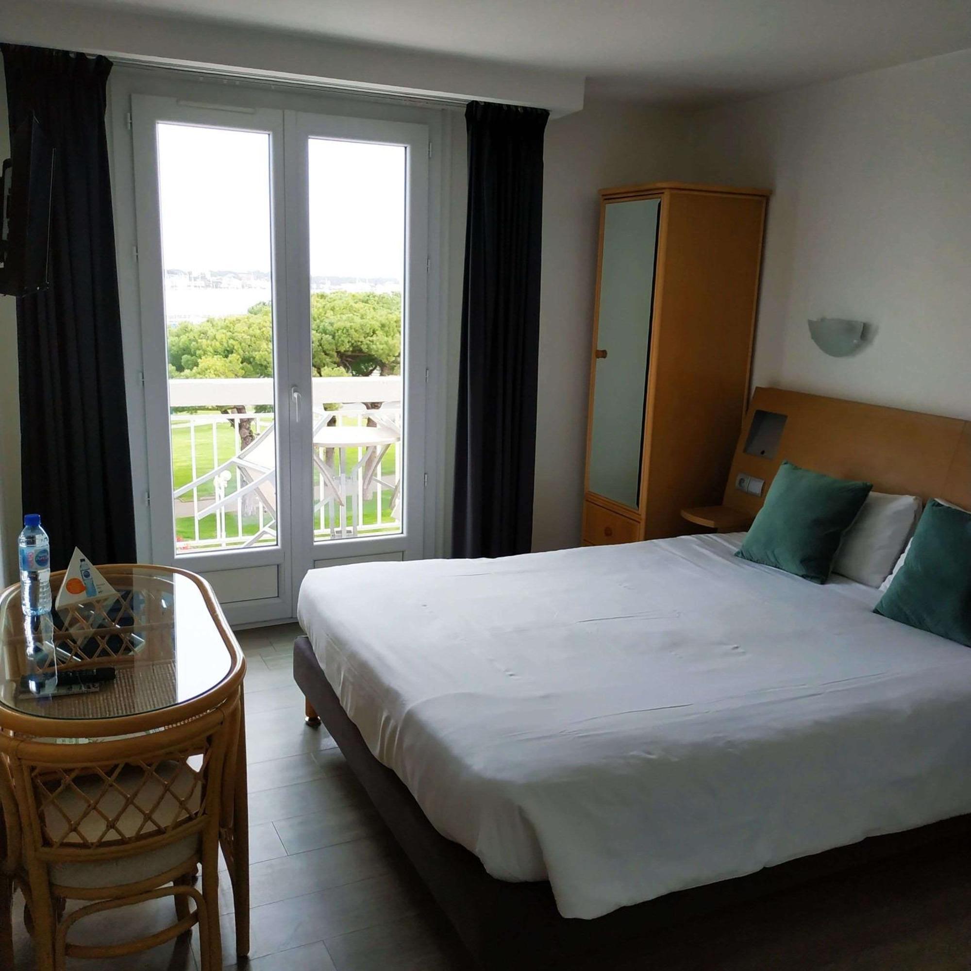 Brit Hotel Hermitage 鲁瓦扬 外观 照片