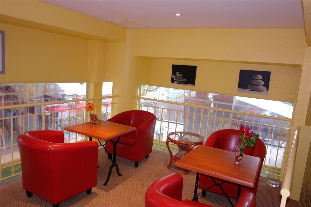 Brit Hotel Hermitage 鲁瓦扬 外观 照片