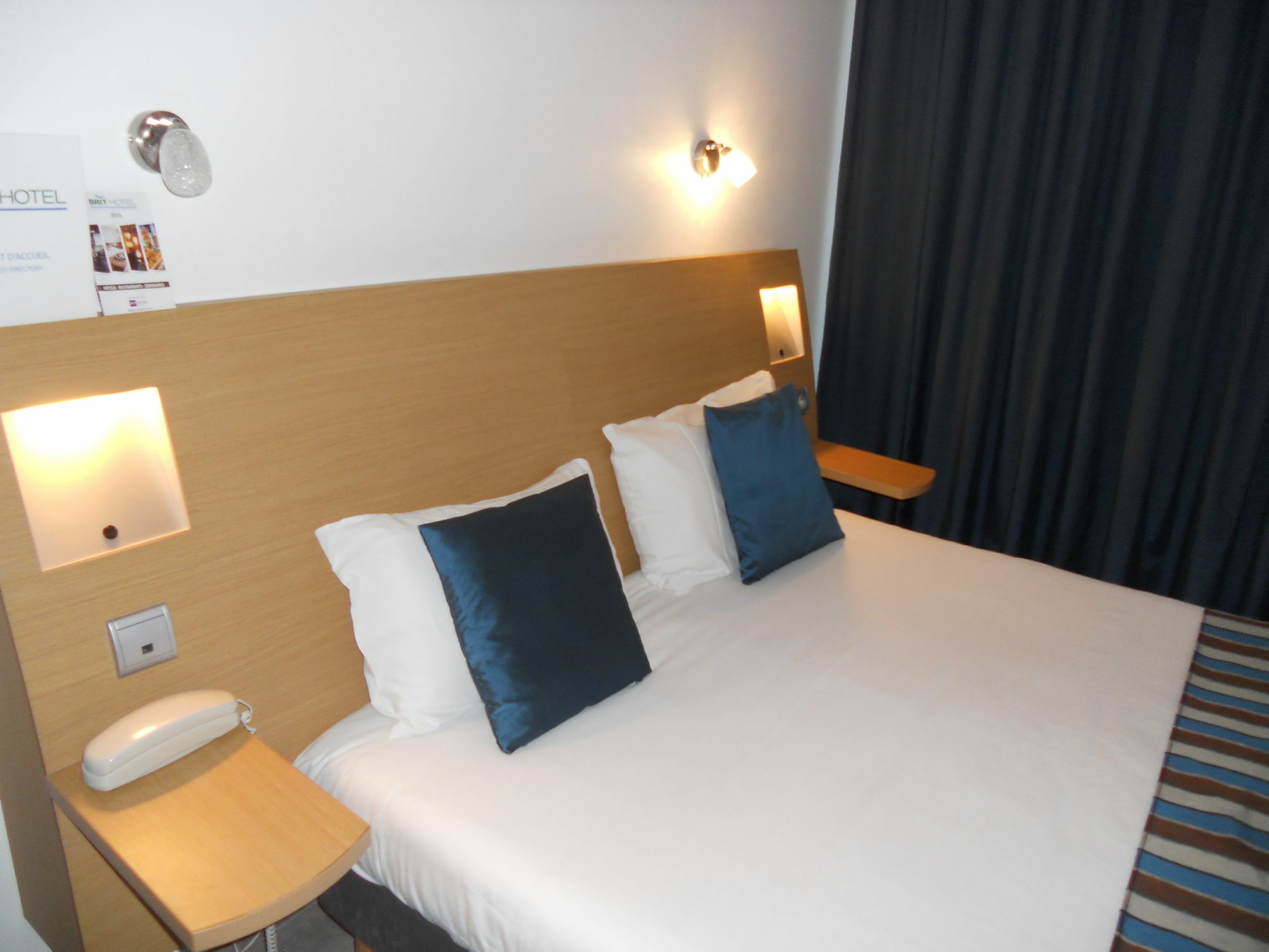 Brit Hotel Hermitage 鲁瓦扬 外观 照片